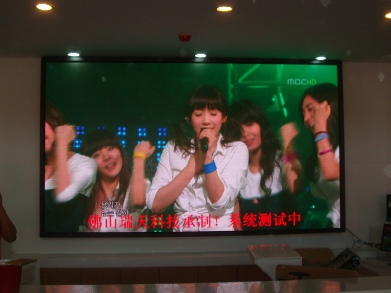 廣東動漫城P2.5室內全彩顯示屏